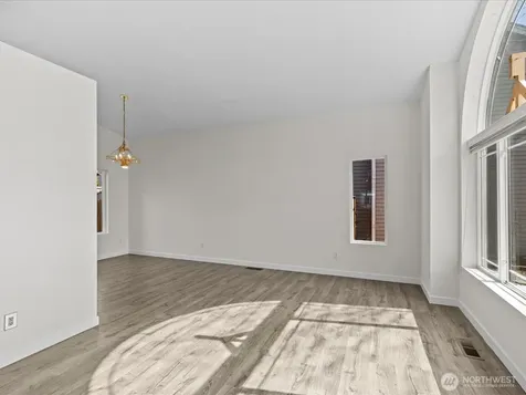 21234 SE 280th Street Maple Valley WA 98038