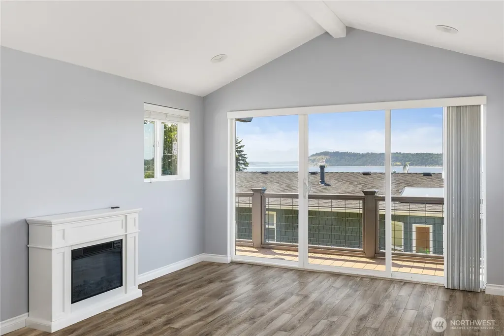 2735 Evening Glory Court Clinton WA 98236