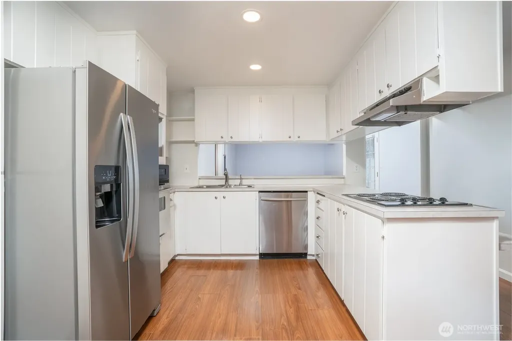 2412 Lexington Street Steilacoom WA 98388
