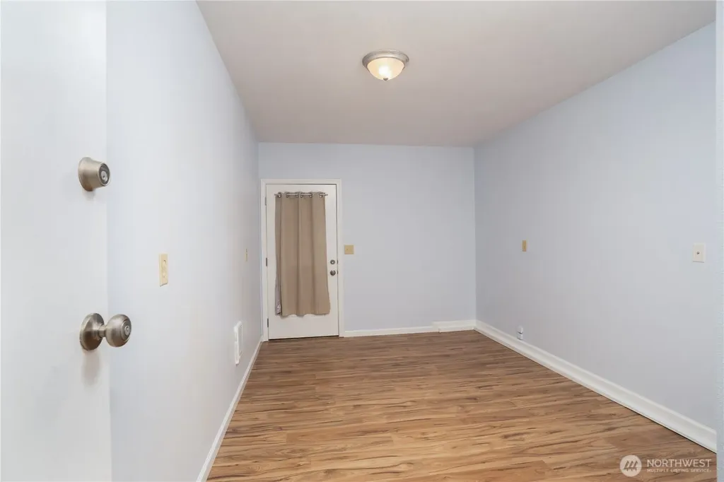 2412 Lexington Street Steilacoom WA 98388