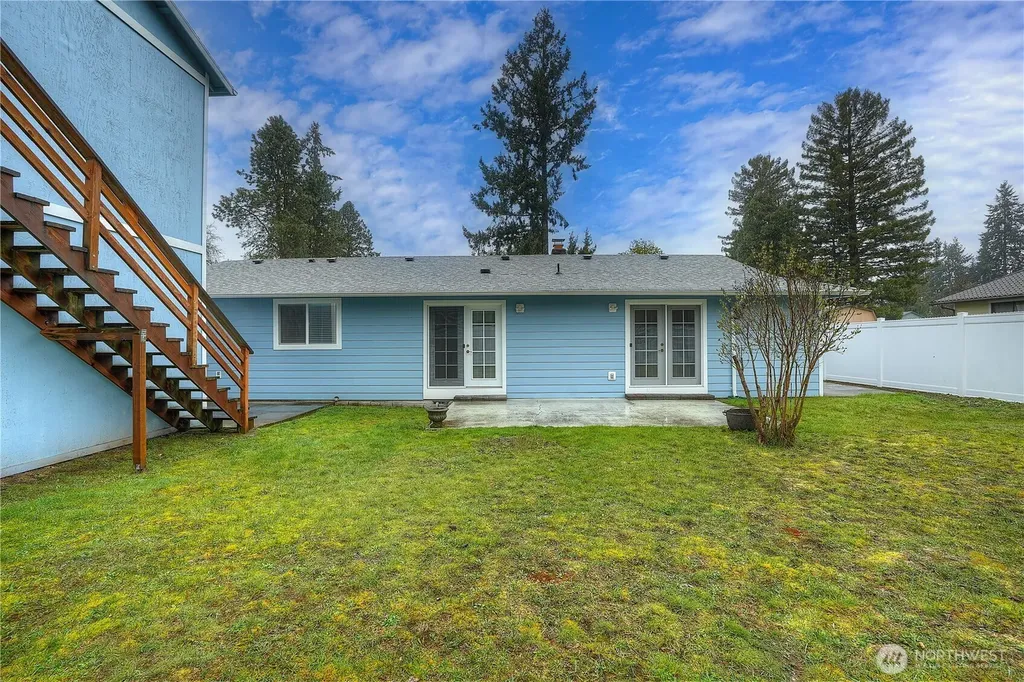 2412 Lexington Street Steilacoom WA 98388