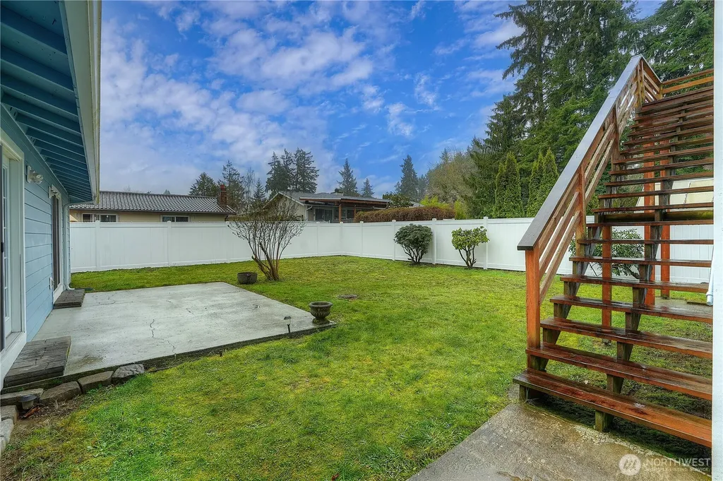 2412 Lexington Street Steilacoom WA 98388