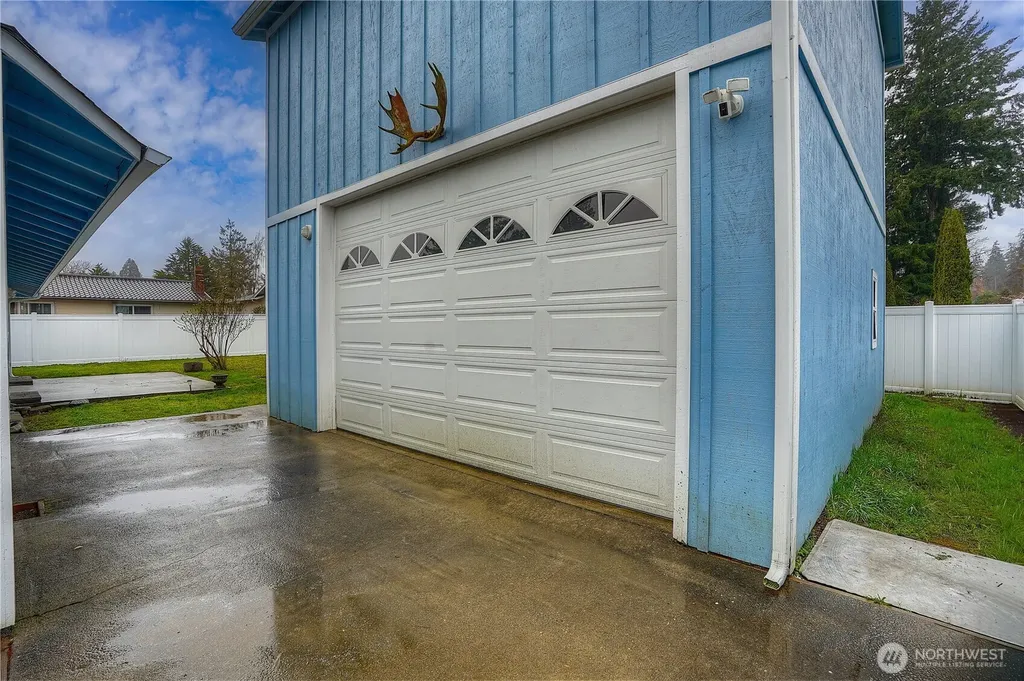 2412 Lexington Street Steilacoom WA 98388