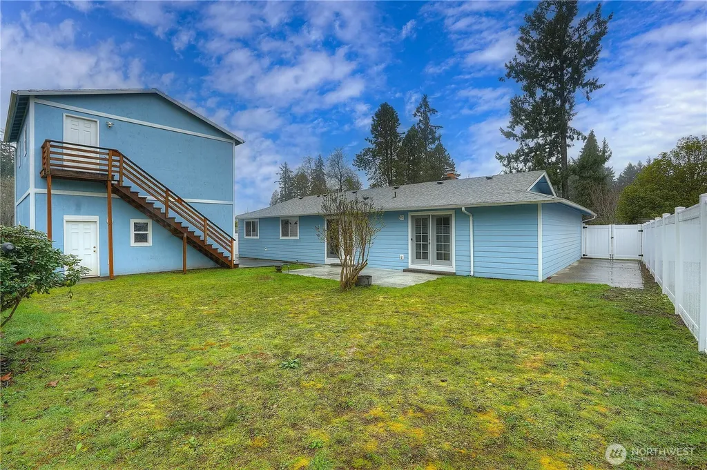 2412 Lexington Street Steilacoom WA 98388