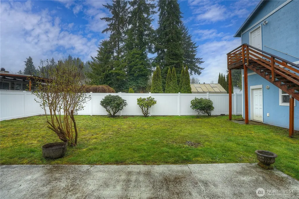 2412 Lexington Street Steilacoom WA 98388