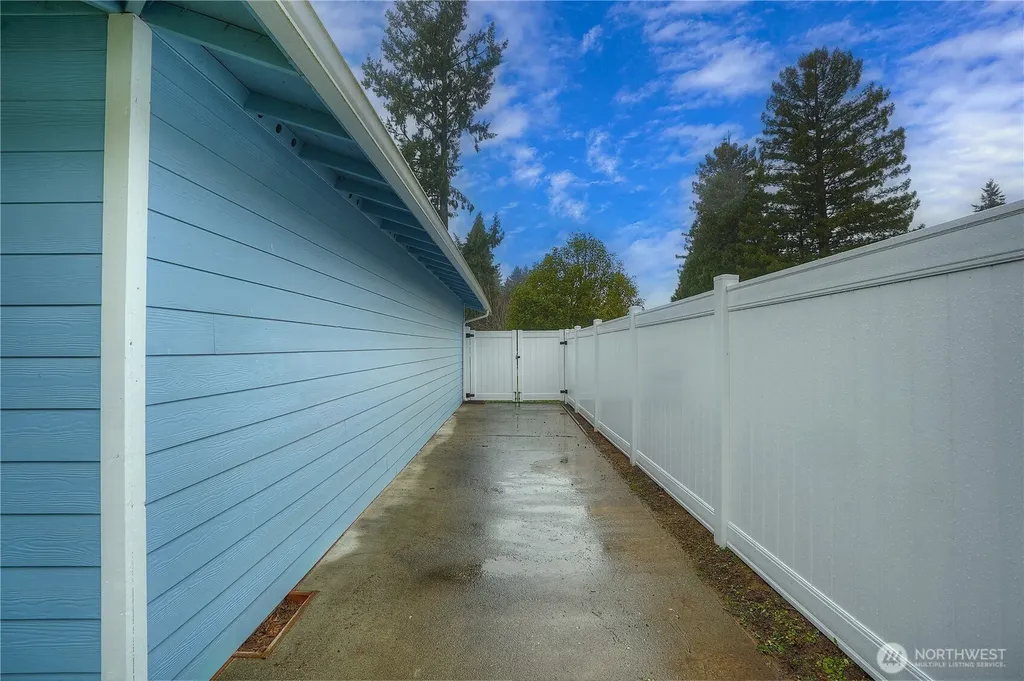 2412 Lexington Street Steilacoom WA 98388