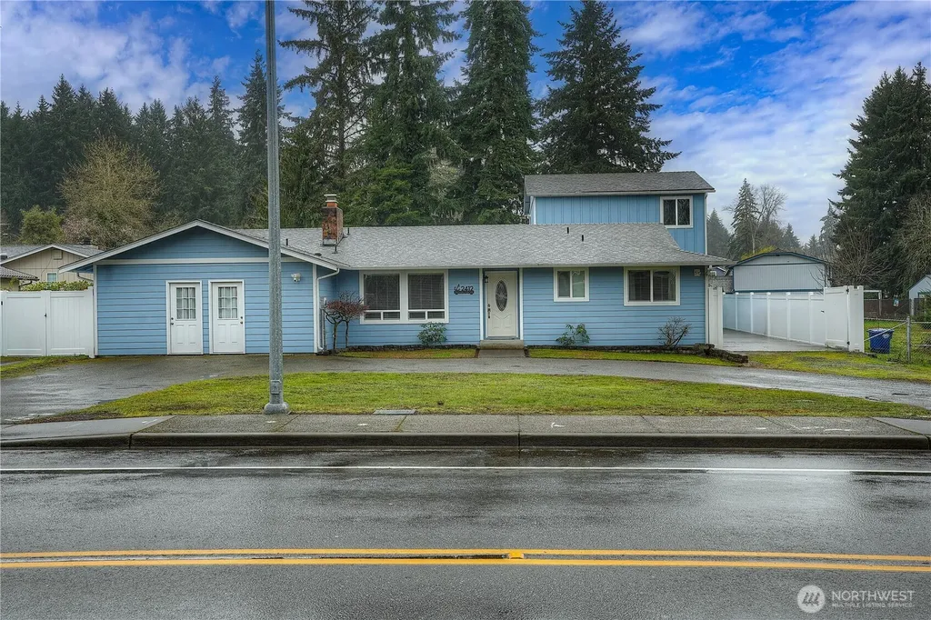 2412 Lexington Street Steilacoom WA 98388