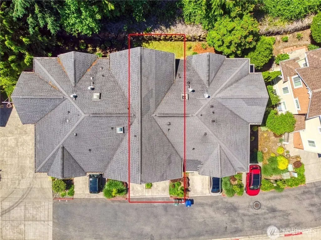 5583 Lakemont Boulevard SE Bellevue WA 98006