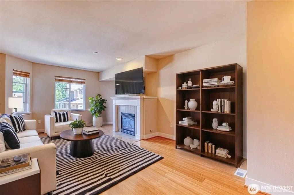 5583 Lakemont Boulevard SE Bellevue WA 98006