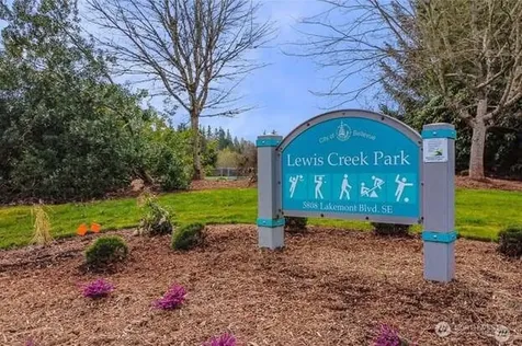 5583 Lakemont Boulevard SE Bellevue WA 98006