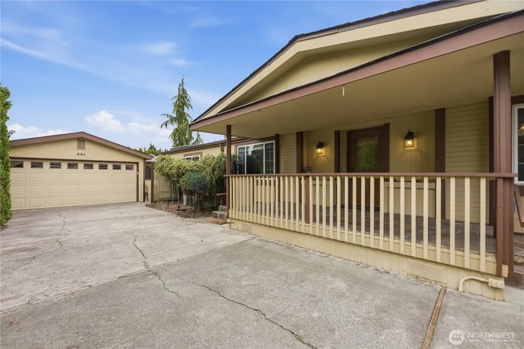 1402 22nd Street NE Auburn WA 98003