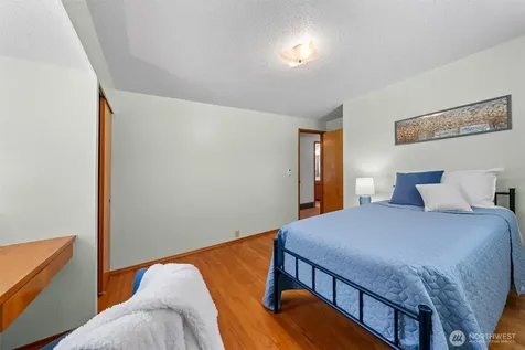 27405 Retreat Kanasket Road SE Ravensdale WA 98051