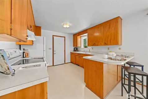27405 Retreat Kanasket Road SE Ravensdale WA 98051