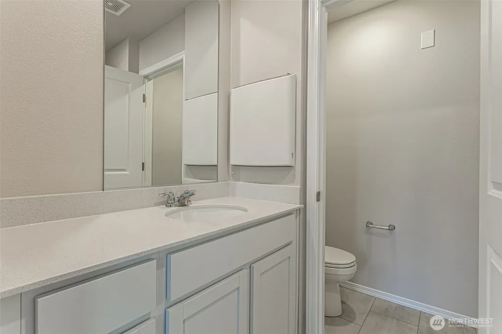 8800 Corona Court NE Lacey WA 98516