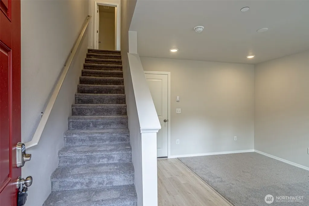 8800 Corona Court NE Lacey WA 98516