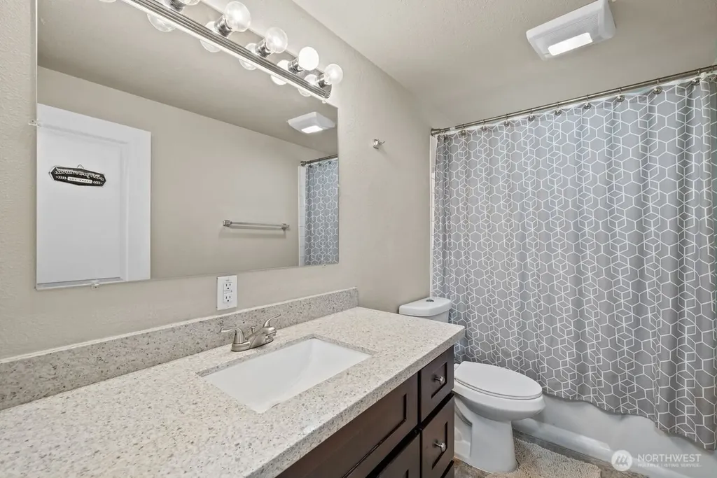 6726 Henderson Boulevard SE Tumwater WA 98501