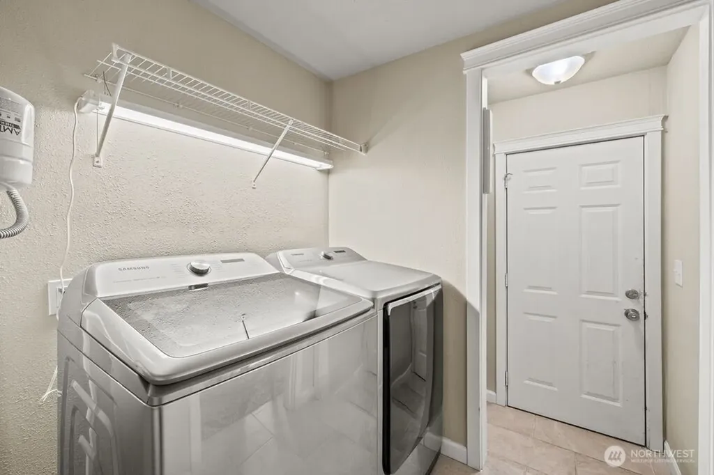 6726 Henderson Boulevard SE Tumwater WA 98501
