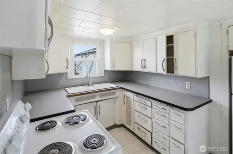 1817 34th Street Everett WA 98201