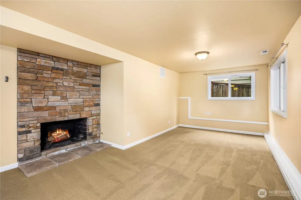 231 105th Avenue SE Bellevue WA 98004