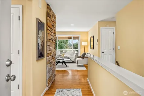 231 105th Avenue SE Bellevue WA 98004