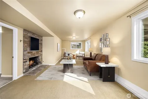 231 105th Avenue SE Bellevue WA 98004