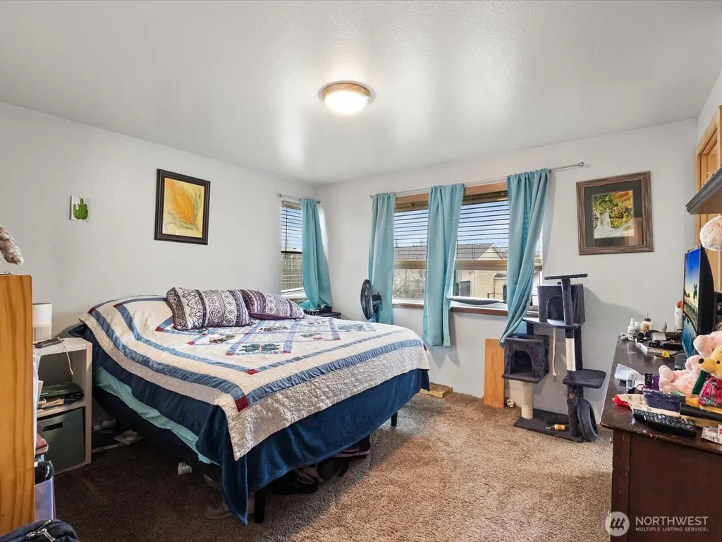 27420 Church Creek Loop NW Stanwood WA 98292