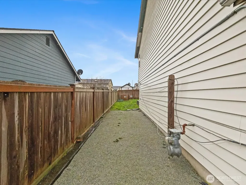 27420 Church Creek Loop NW Stanwood WA 98292