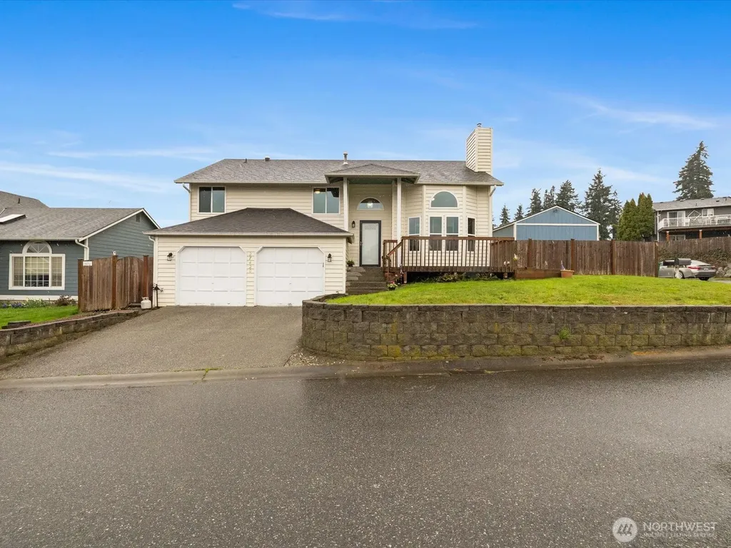 27420 Church Creek Loop NW Stanwood WA 98292