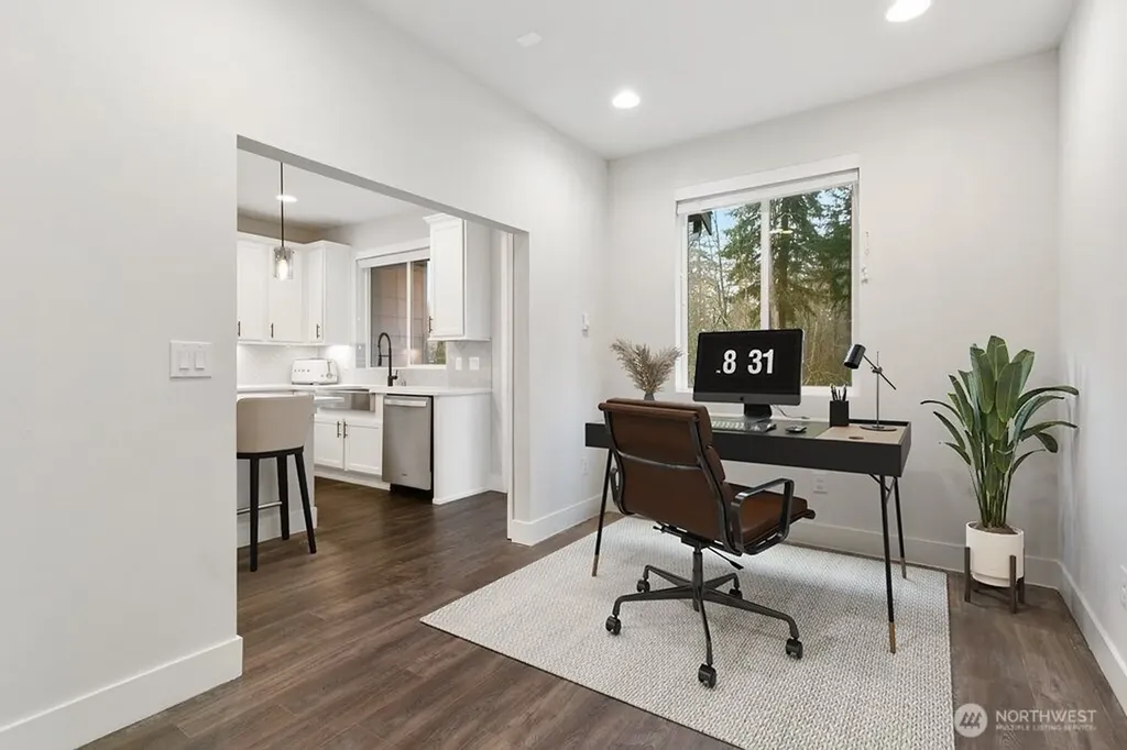 13421 Admiralty Way Lynnwood WA 98087
