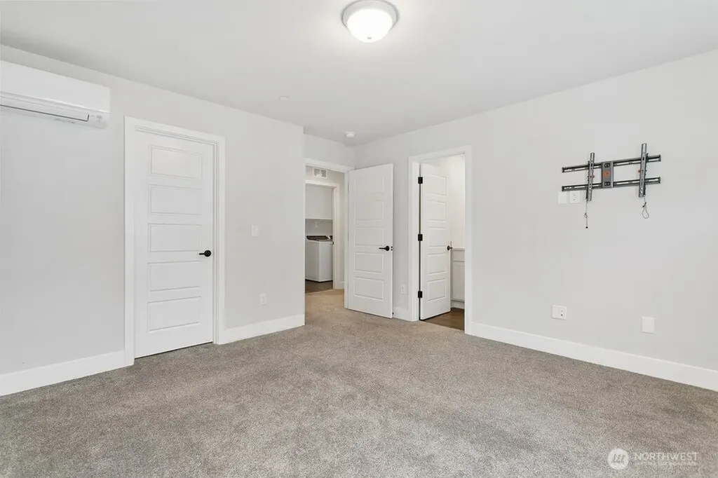 13421 Admiralty Way Lynnwood WA 98087