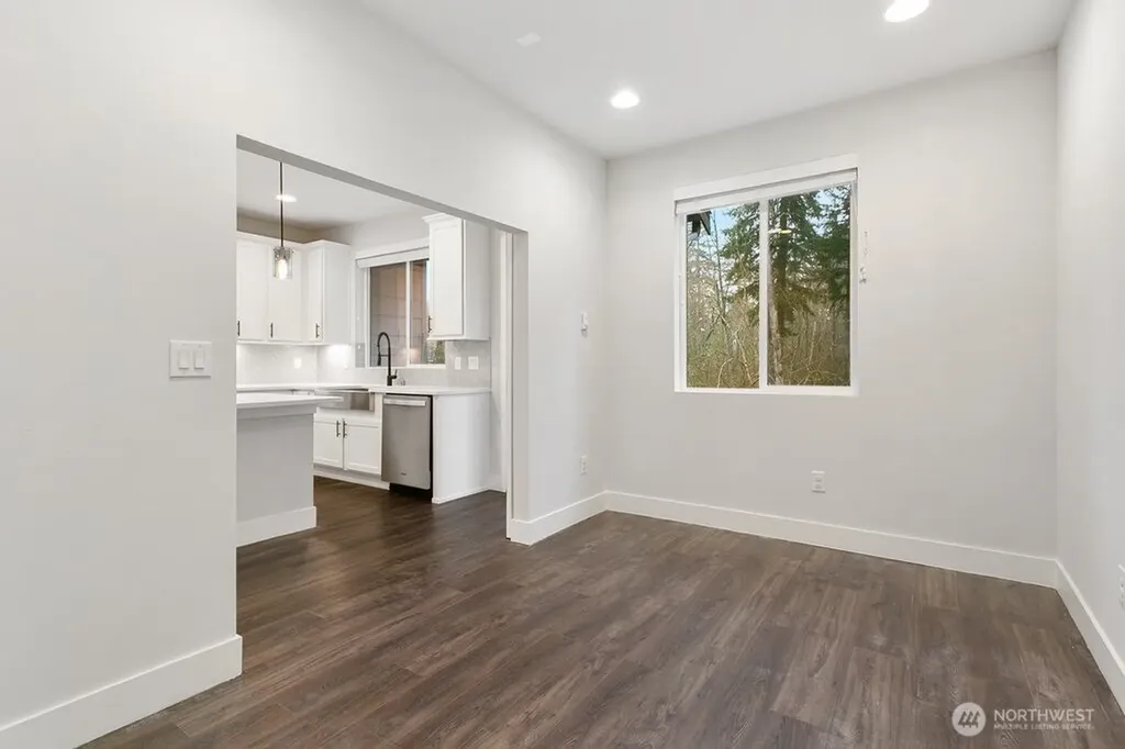 13421 Admiralty Way Lynnwood WA 98087