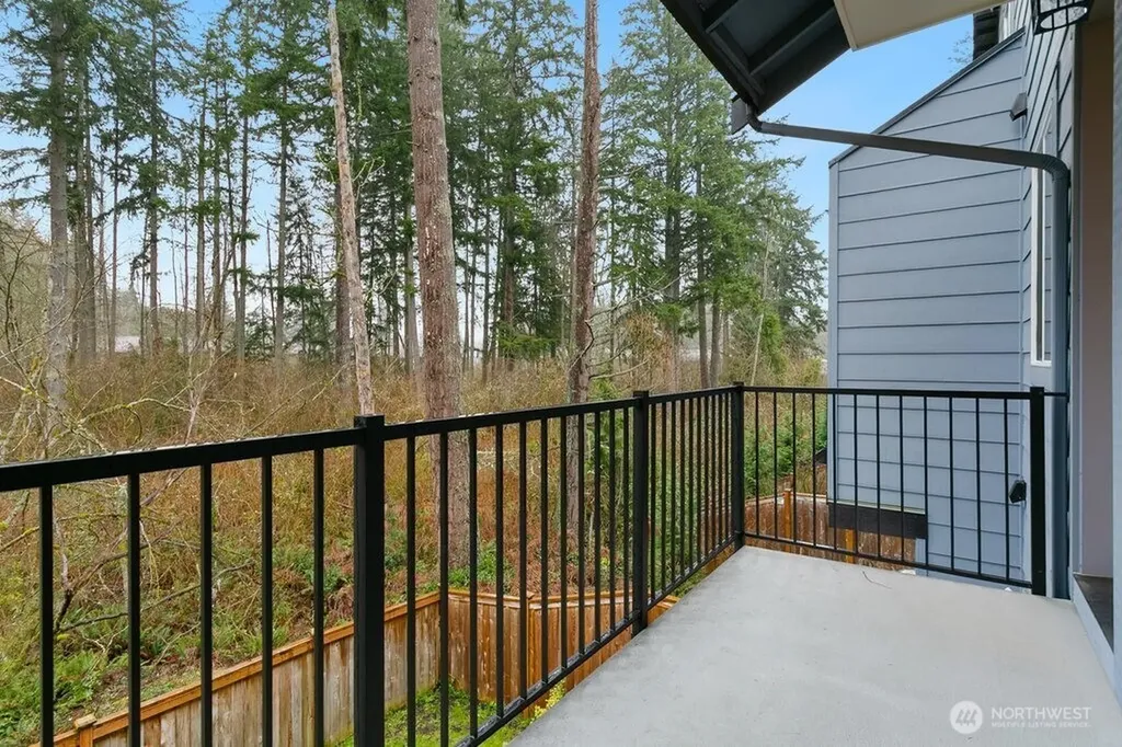 13421 Admiralty Way Lynnwood WA 98087