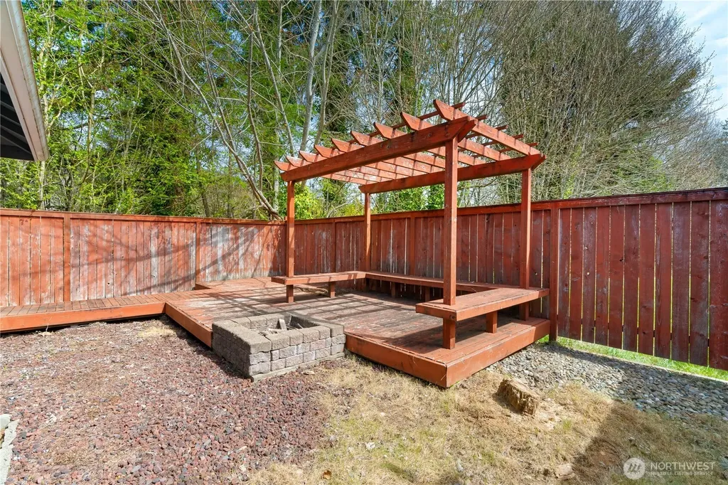 108 Old Hill Road Aberdeen WA 98520