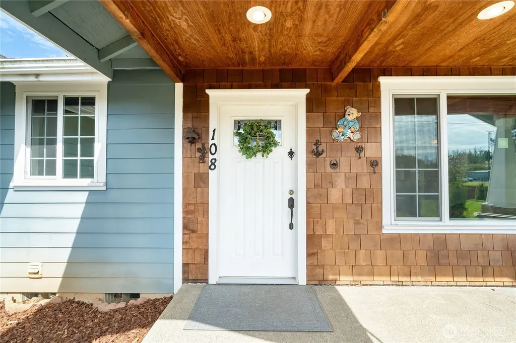 108 Old Hill Road Aberdeen WA 98520