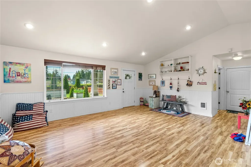 108 Old Hill Road Aberdeen WA 98520