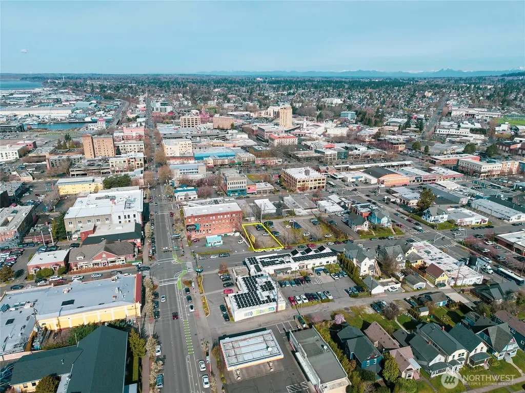 1305 N Forest Street Bellingham WA 98225