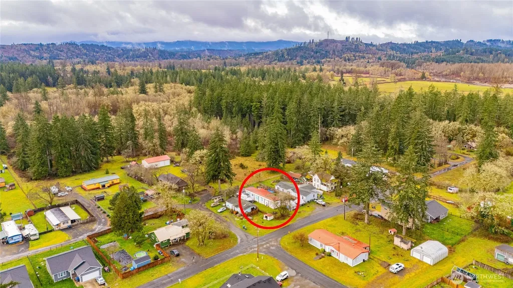 408 W Eagle Avenue Oakville WA 98568