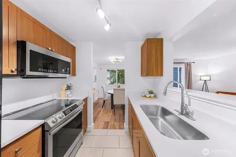 14002 NE 181st Place Woodinville WA 98072