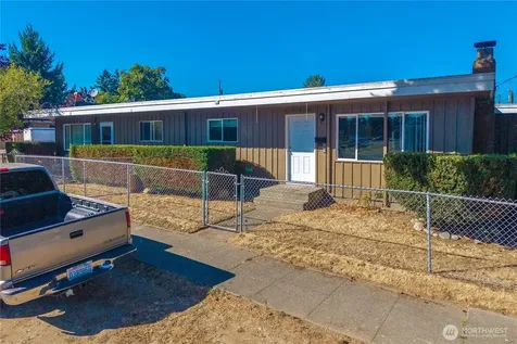 1561 S 35th Street Tacoma WA 98418