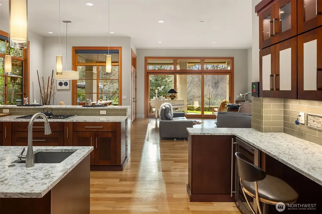 11303 S Dogwood Lane Woodway WA 98020