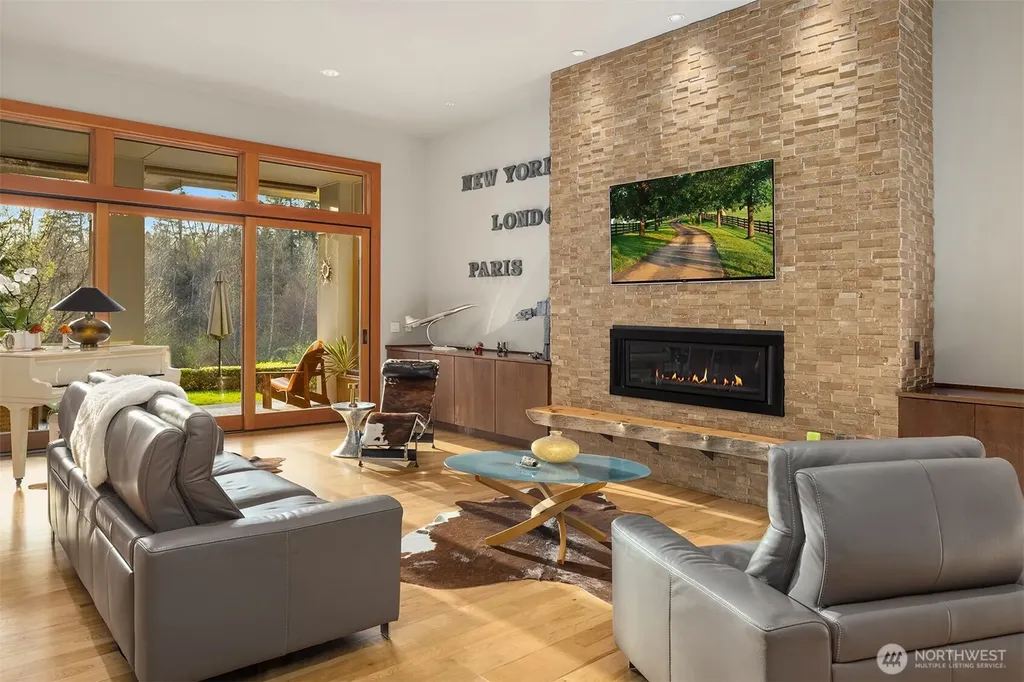 11303 S Dogwood Lane Woodway WA 98020