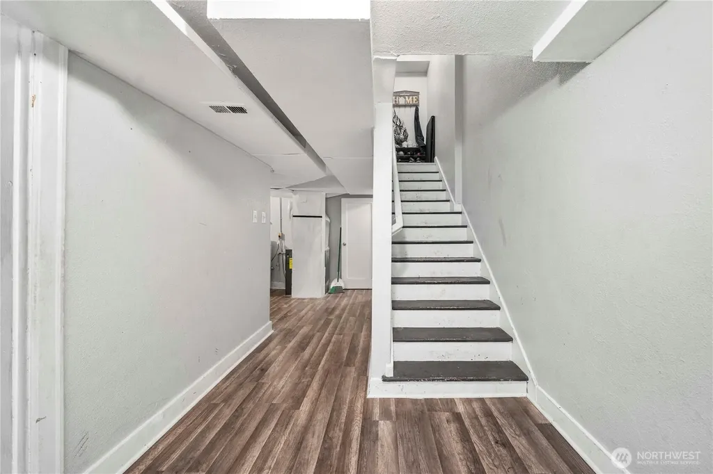 3812 S Thompson Avenue Tacoma WA 98418