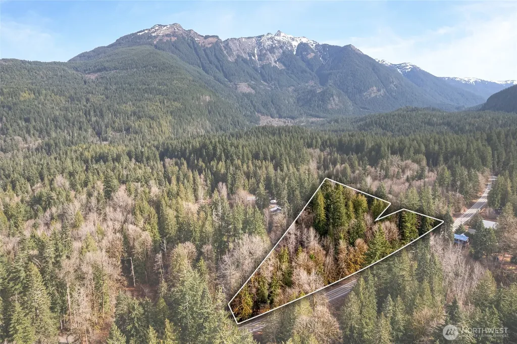 10211 Mt Baker Highway Deming WA 98244