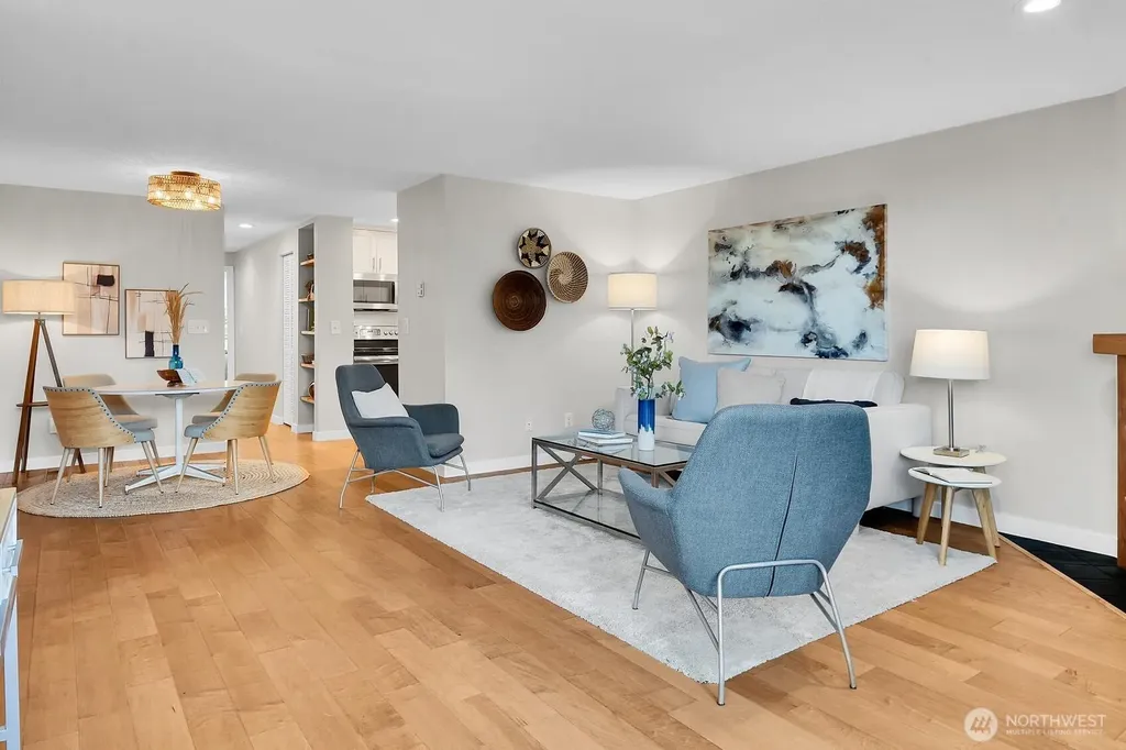 2350 10th Avenue E Seattle WA 98102