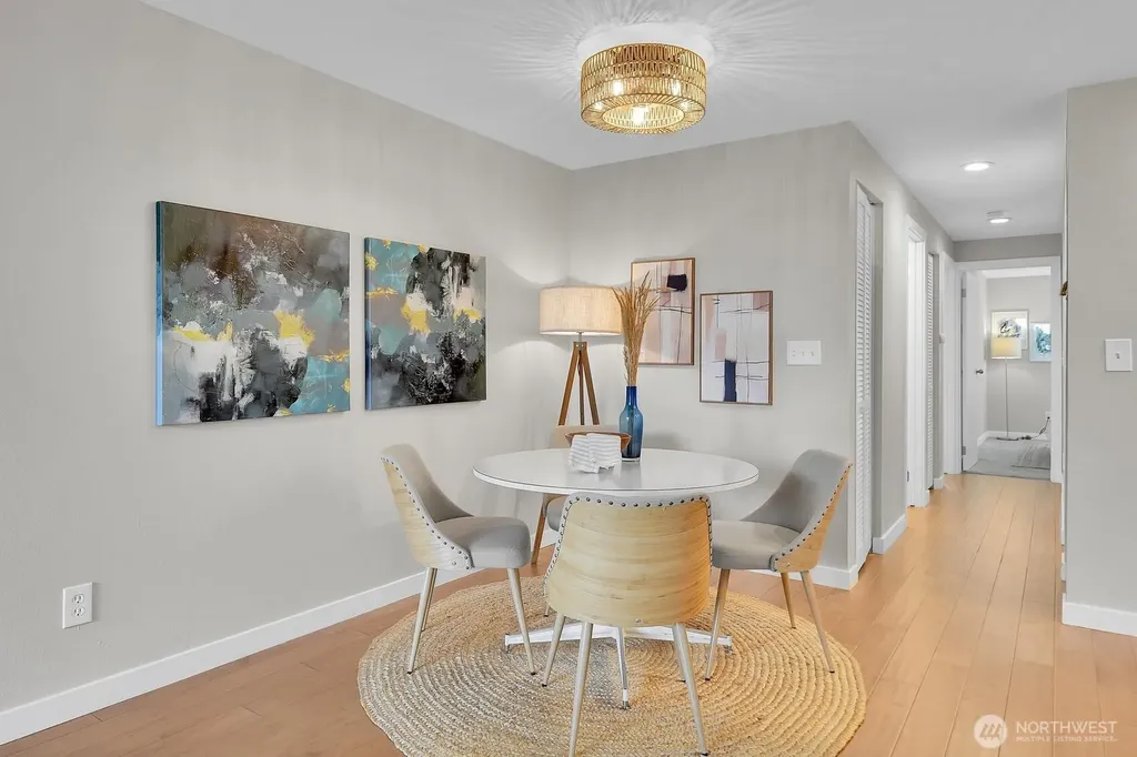 2350 10th Avenue E Seattle WA 98102