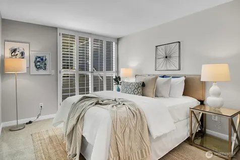2350 10th Avenue E Seattle WA 98102