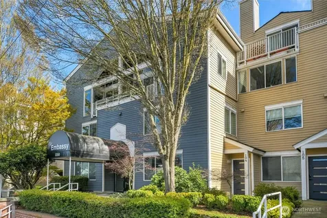 2350 10th Avenue E Seattle WA 98102