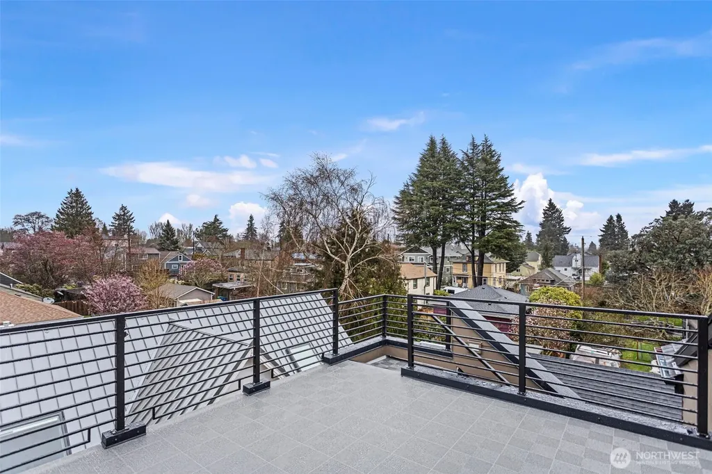 7336 27th Avenue NW Seattle WA 98117