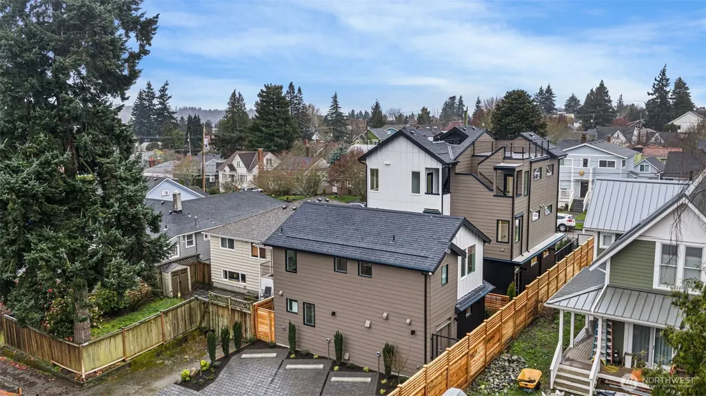 7336 27th Avenue NW Seattle WA 98117