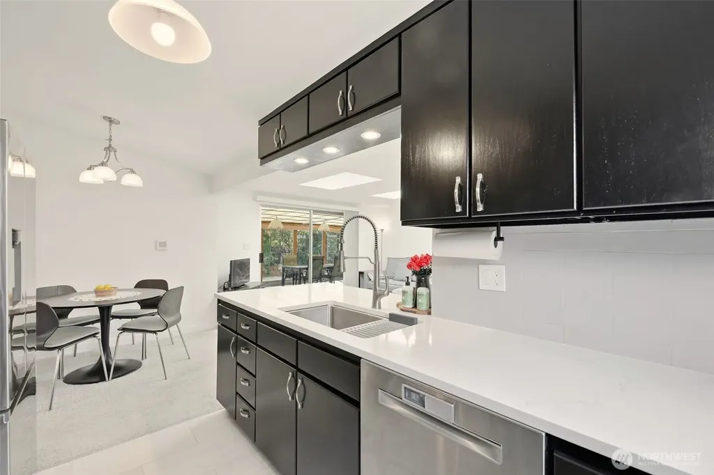 1279 149th Place SE Bellevue WA 98007